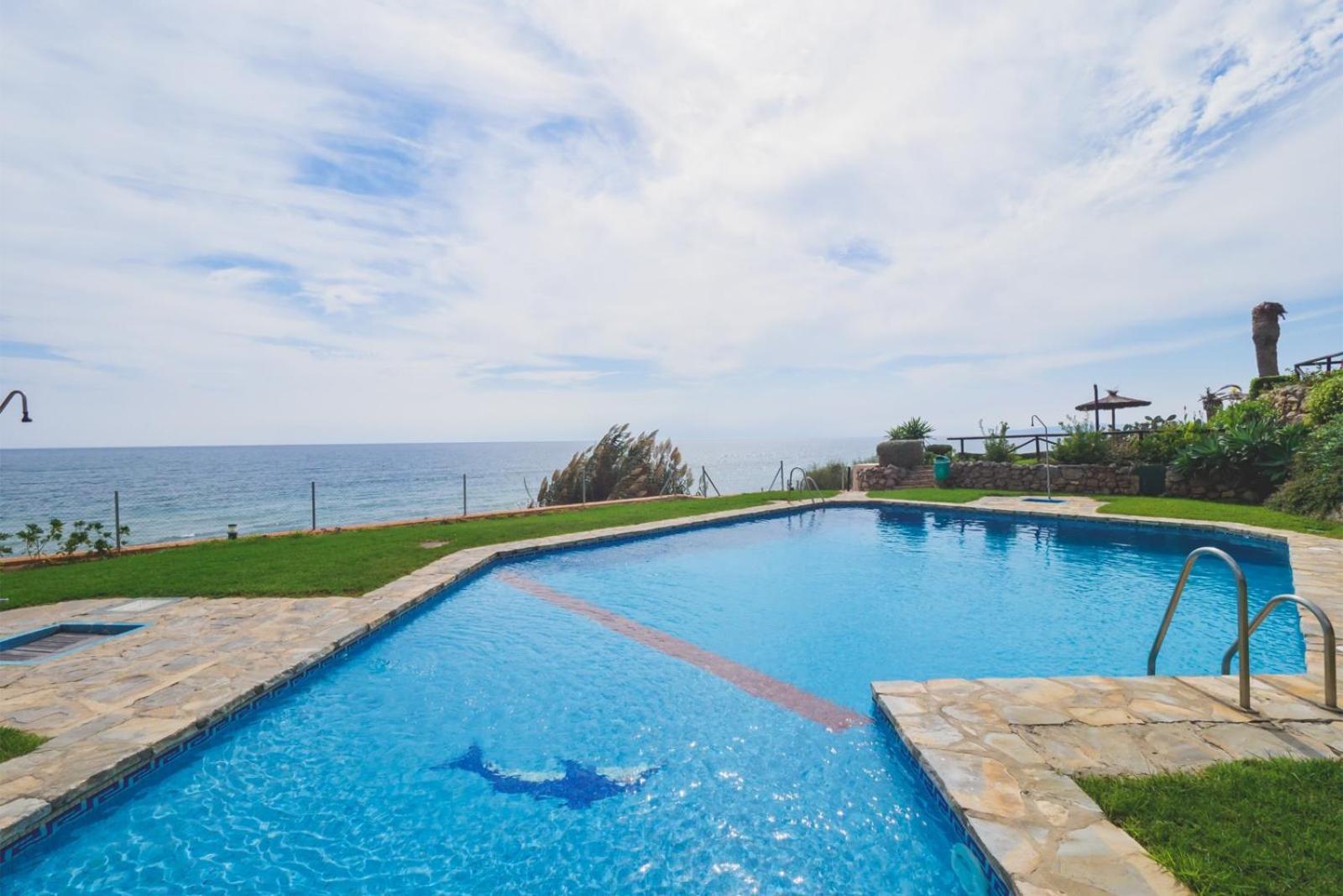 Estrella Del Mar Villa Estepona Exterior photo